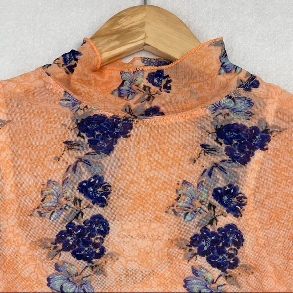 -Free People Mock Neck Blouse NWT XS - Picture 3 of 11